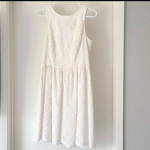 Women Kensie Size S Small White Flower Dress